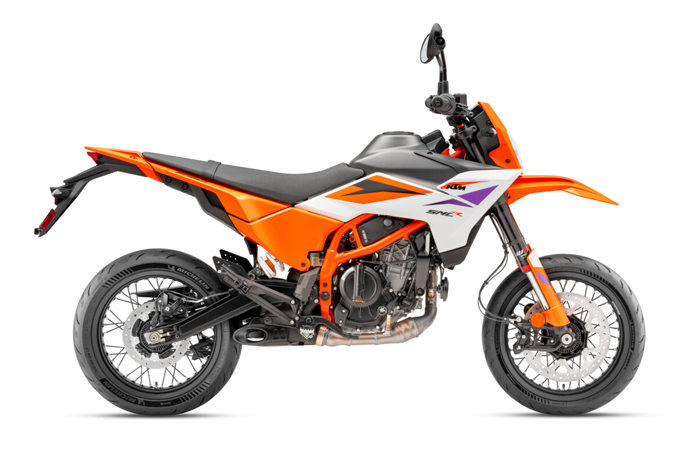 2025 KTM 390 SMC R