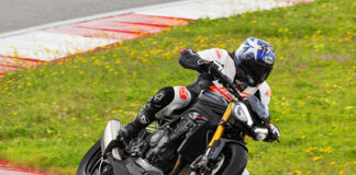 2025 Triumph Speed Triple 1200 RS Video Review