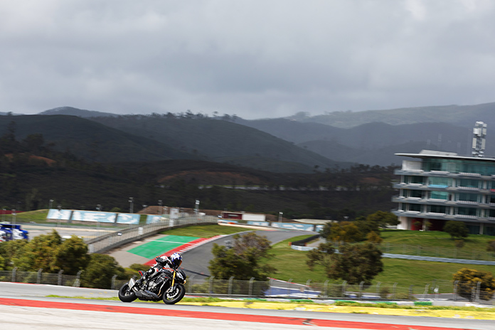 2025 Triumph Speed Triple 1200 RS Review track action
