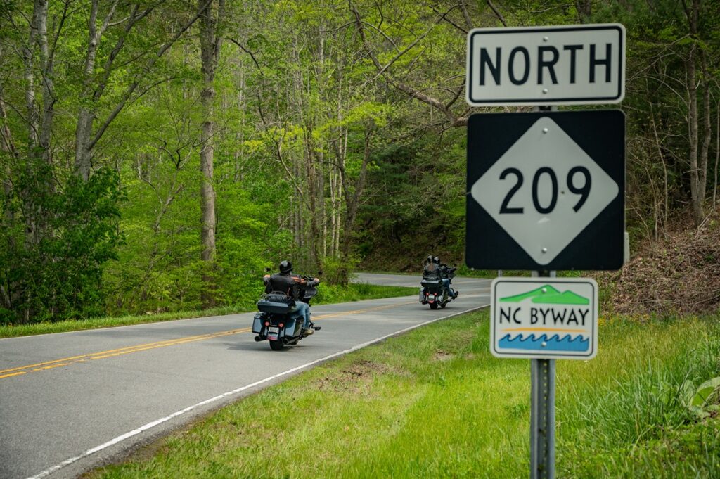 Hot Springs, North Carolina—Blue Ridge Motorcycle Mountain Loop Hub