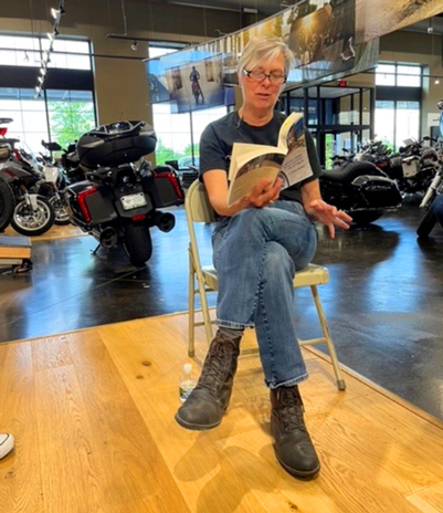 Postcards from the Road Jane Reads at Windy City International Cycle