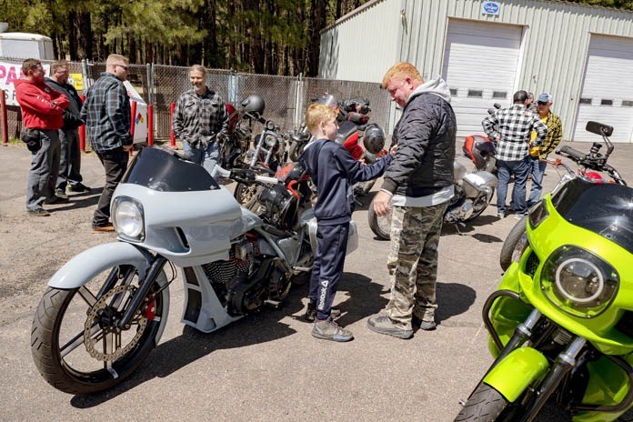 FXR Friends Throwdown