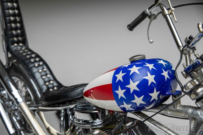 Captain America tank and seat