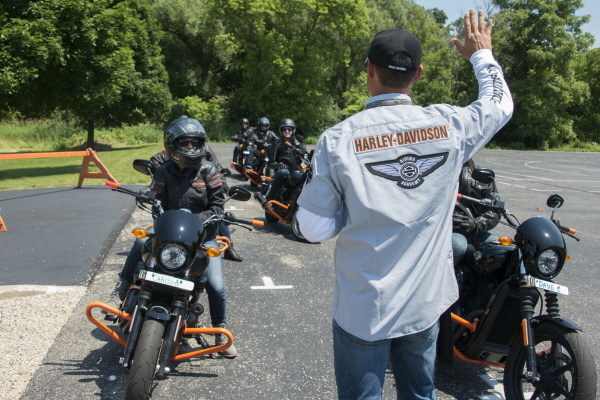 For those off campus, H-D Riding Academy is offered at select Harley-Davidson dealers and provides expert guidance on basic motorcycle functions, rider safety skills and confidence boosting practice rides.