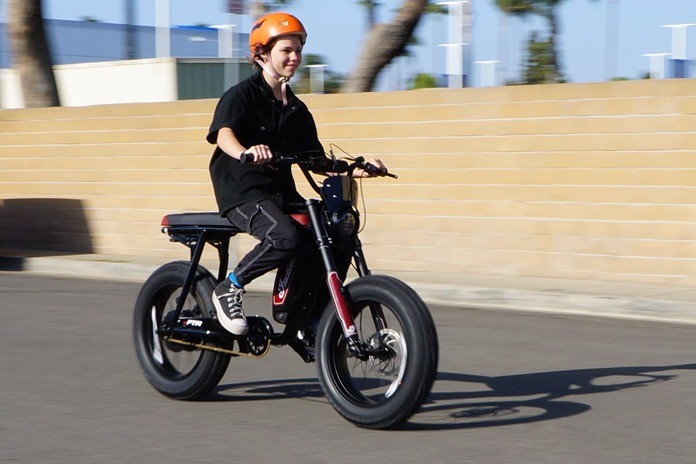 Indian eFTR Hooligan 1.2 e-bike