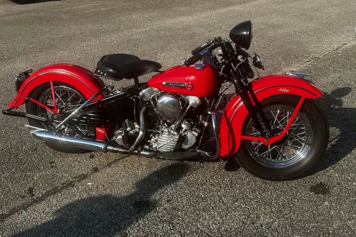 1947 EL Deluxe Knucklehead