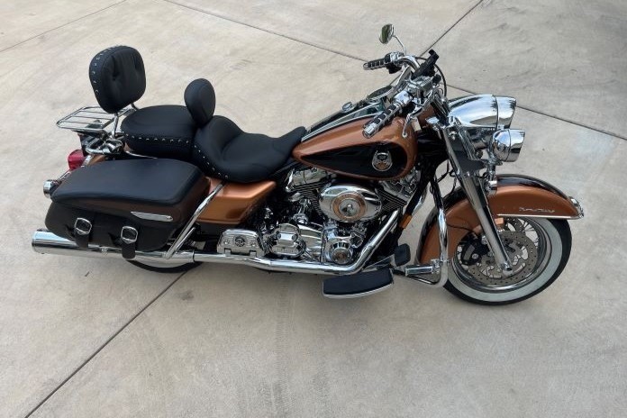 Mustang Lowdown Seat