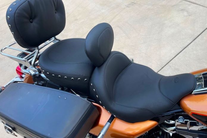 Mustang Lowdown Seat