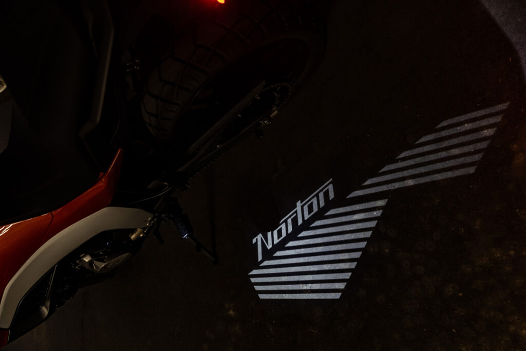 Norton Atlas Puddle Light