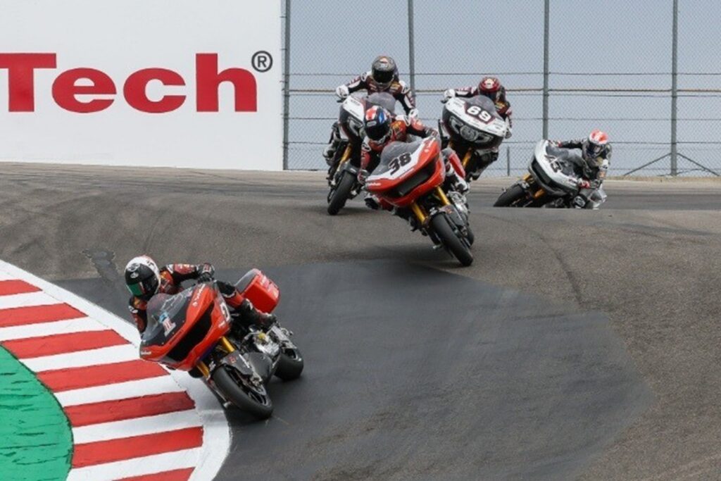 Harley-Davidson LEAVES King of the Baggers