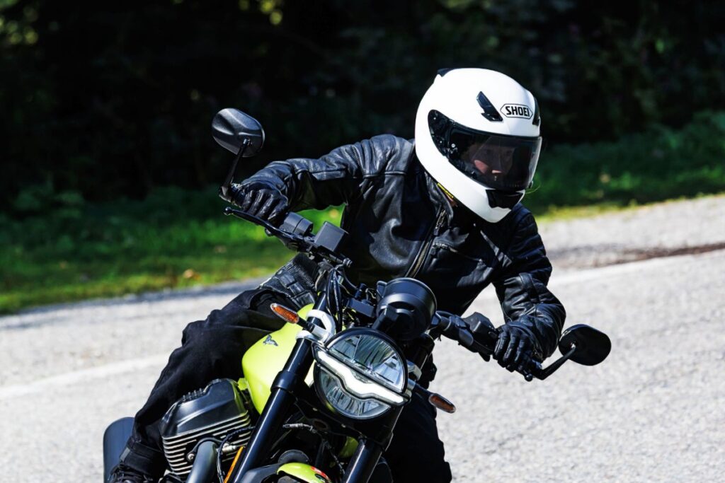 Shoei RF-SR2